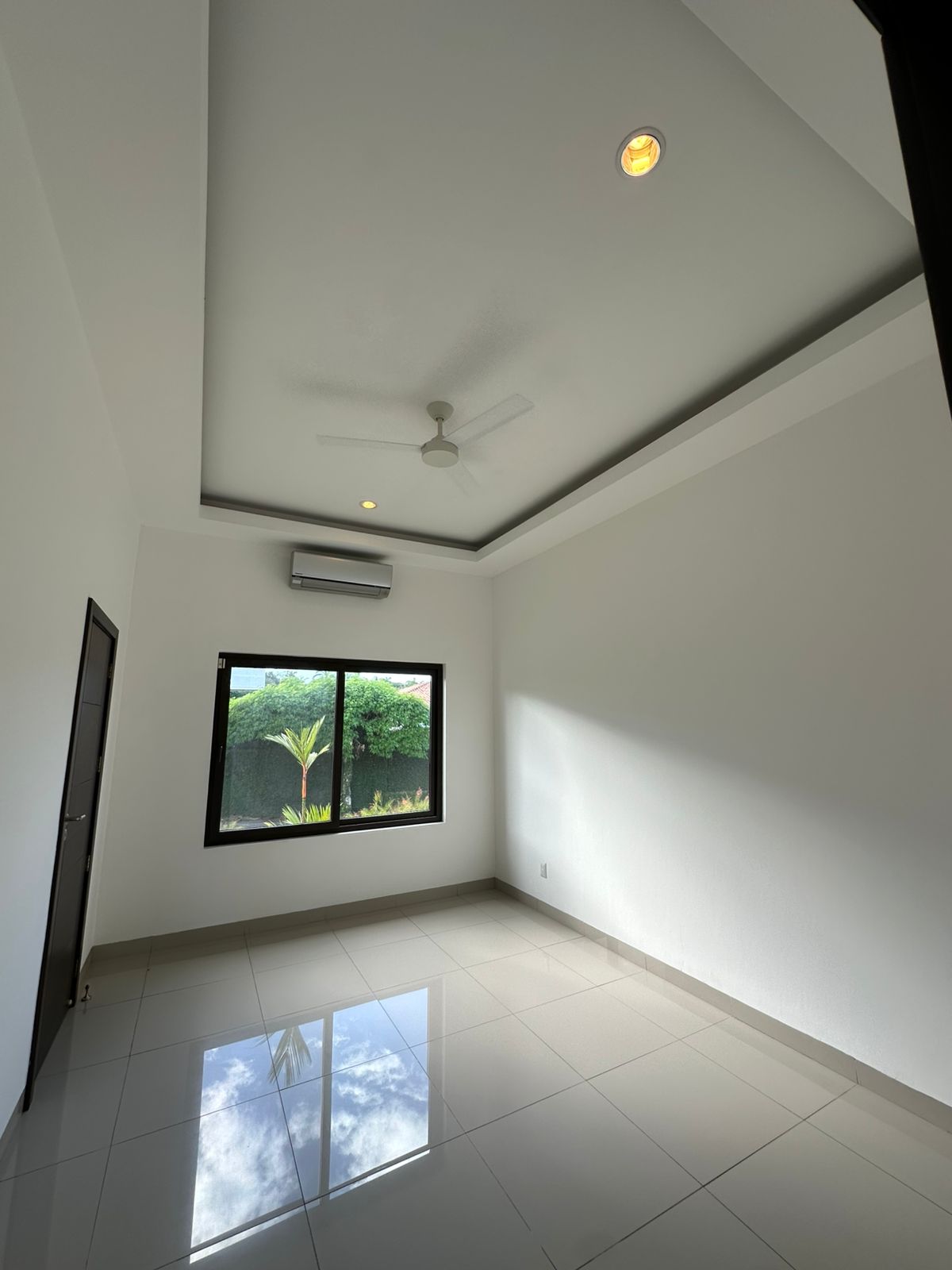 Habitación secundaria con luz natural
